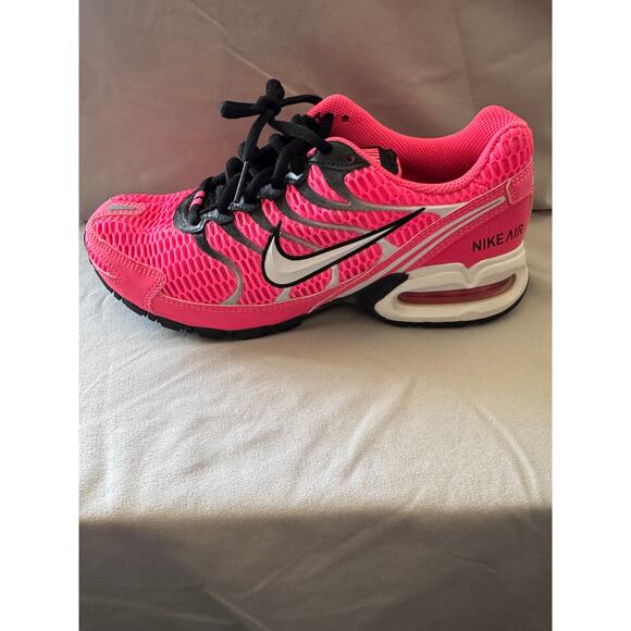 Nike Air Torch 4 Women’s Running Shoes Hot Pink Black Size 7 Excellent Condition - Picture 6 of 7